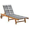Grey_check_pattern