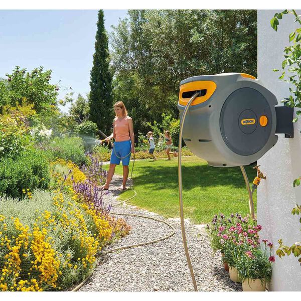 Hozelock Макара за стенен монтаж с 30 м маркуч Auto Reel